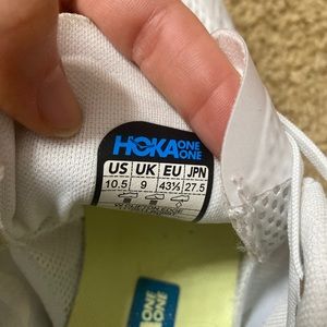 Hoka One One Clifton Edge
